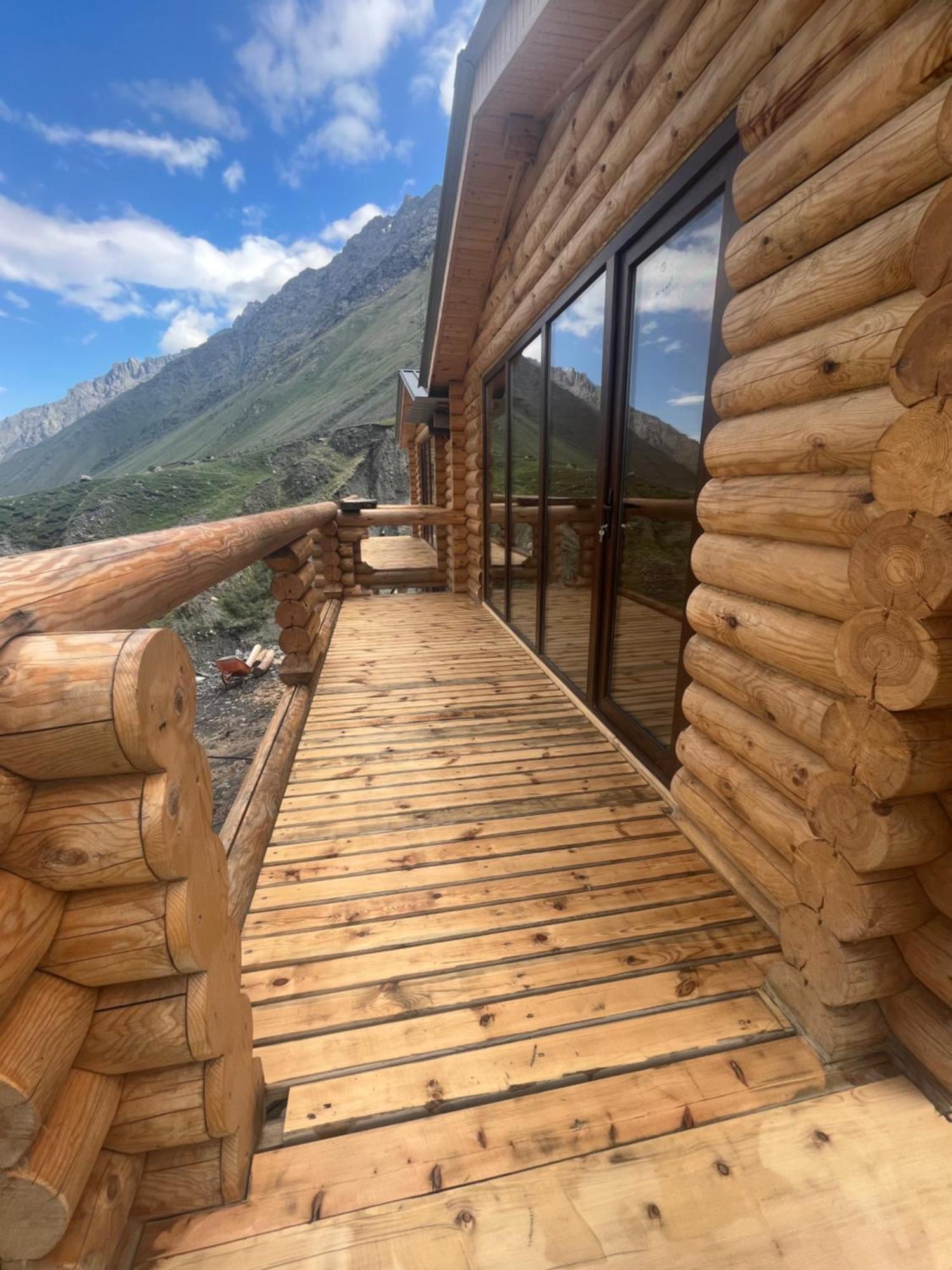 Alone Cottage Kazbegi Zewnętrze zdjęcie