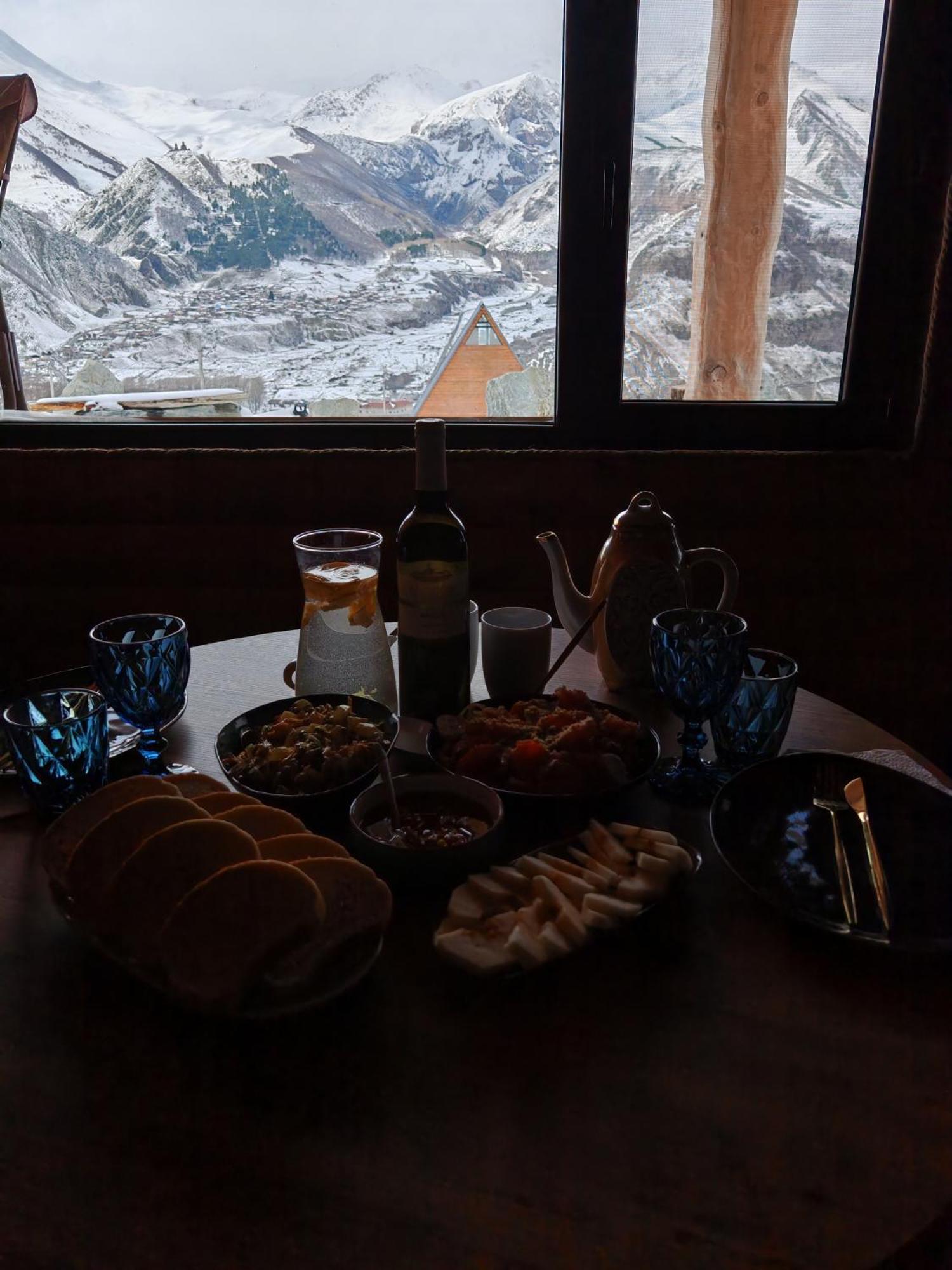 Alone Cottage Kazbegi Pokój zdjęcie